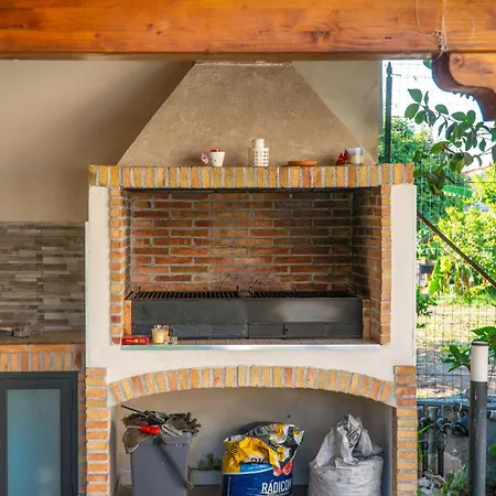 Acacia House - Few Meters From The 아파트 Villaggio San Leonardo