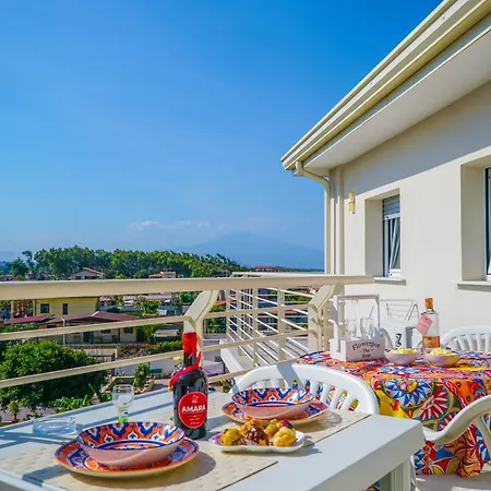 Acacia House - Few Meters From The 아파트