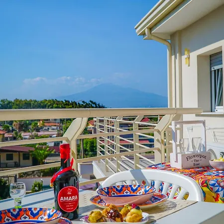 Acacia House - Few Meters From The