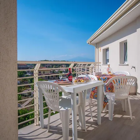 Apartment Acacia House - Few Meters From The *