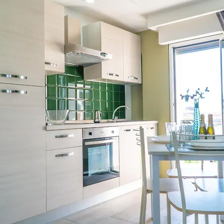 Acacia House - Few Meters From The *