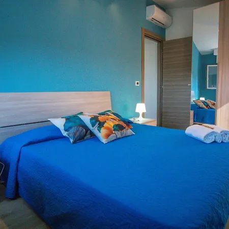 Acacia House - Few Meters From The Villaggio San Leonardo